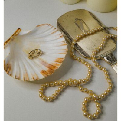 Collier en Perles Nacrées Dorées