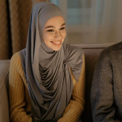 Foulard en Coton Gris Clair - Élégance et Confort Quotidien